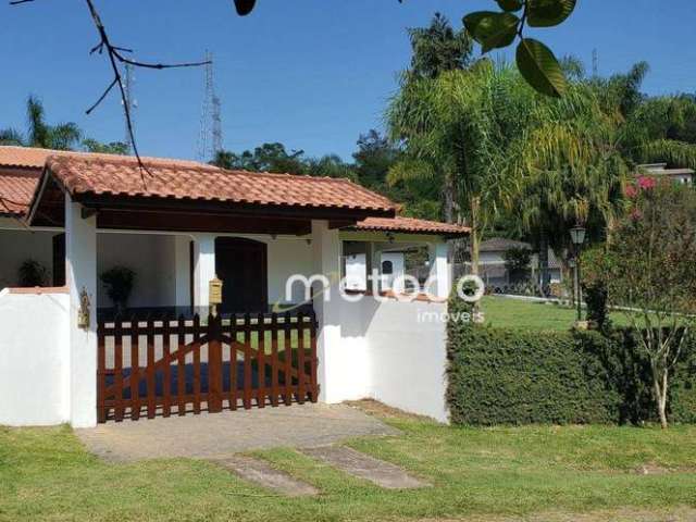 Casa com 4 dormitórios à venda, 450 m² por R$ 2.000.000,00 - Condomínio Residencial Alpes de Guararema - Guararema/SP