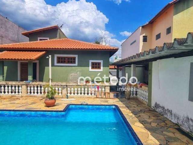 Casa com 6 dormitórios à venda, 250 m² por R$ 1.450.000,00 - Centro - Guararema/SP