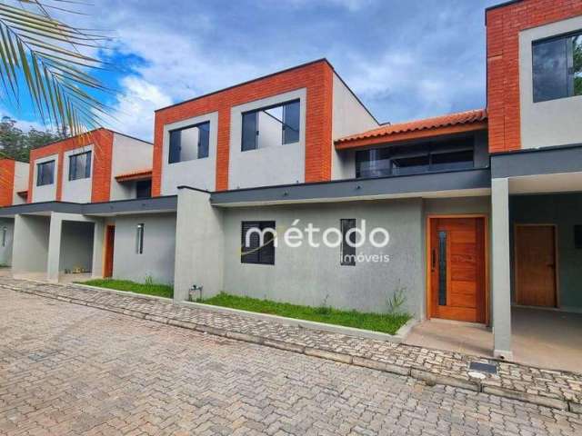 Casa com 2 dormitórios à venda, 122 m² por R$ 800.000,00 - Condomínio Residencial Giardini - Guararema/SP