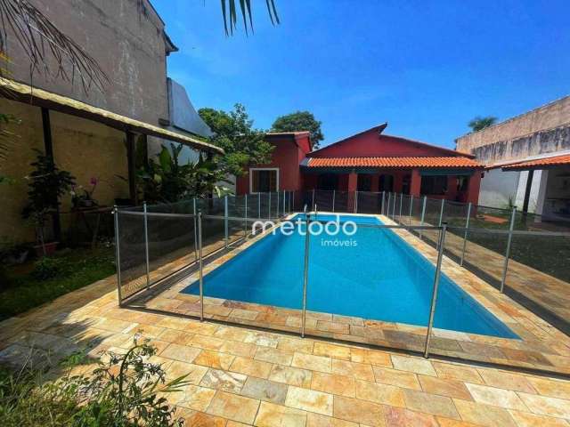 Casa com 3 dormitórios à venda, 198 m² por R$ 1.350.000,00 - Itapema - Guararema/SP