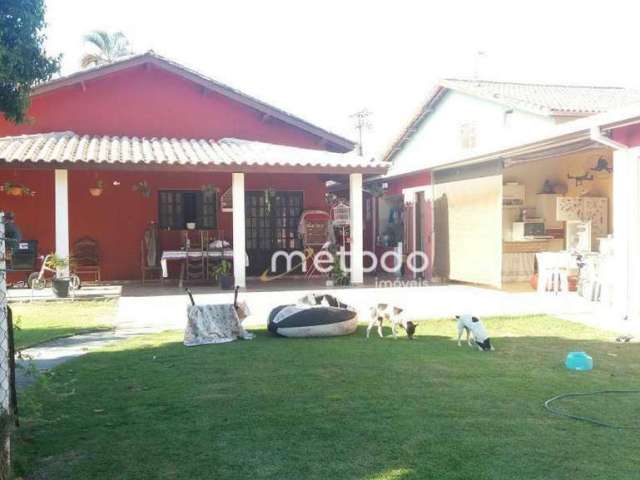 Casa com 3 dormitórios à venda, 400 m² por R$ 1.400.000,00 - Itapema - Guararema/SP