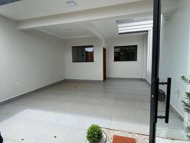 Casa com suite no Jardim Ouro Verde