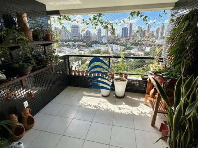 Apartamento no Varandas do Nascente -  3 quartos sendo 2 suítes, sendo a suíte master ampliada, dependência completa, 02 varandas, sendo um gourmet com churrasqueira a carvão,  150m2, Nascente