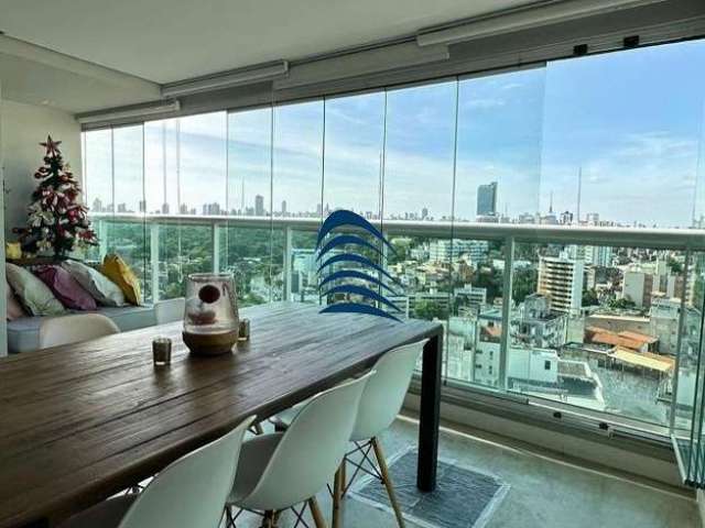 Apartamento de 59m² no CELEBRATION GARIBALDI, 1/4 e sala, cozinha americana, varanda integrada, 1 vaga de garagem + depósito. Norte/sul, andar alto, ventilado, vista livre e um peço do mar