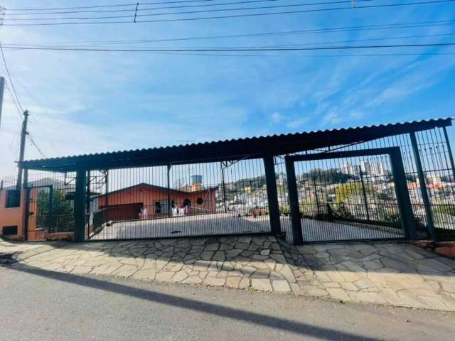 Casa com 7 quartos à venda no Panazzolo, Caxias do Sul , 378 m2 por R$ 700.000