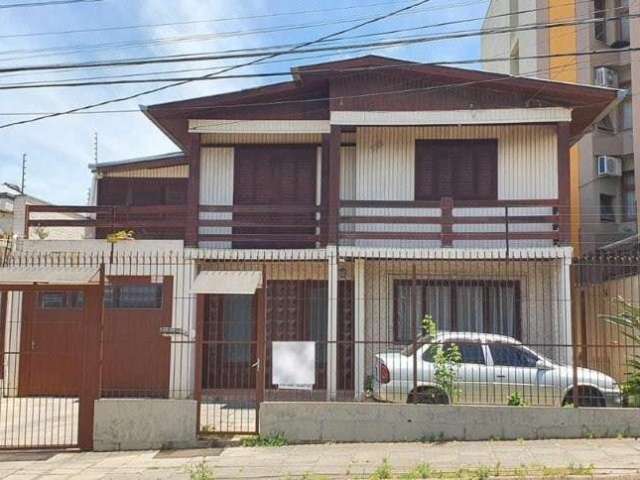 Casa com 6 quartos à venda no Pio X, Caxias do Sul , 300 m2 por R$ 650.000