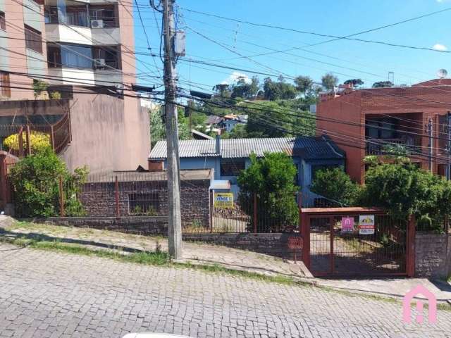 Terreno à venda no Medianeira, Caxias do Sul  por R$ 420.000