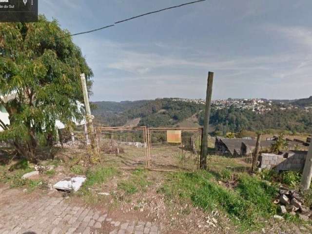 Terreno à venda no São Victor COHAB, Caxias do Sul  por R$ 150.000