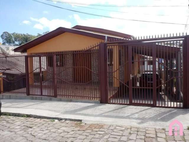 Casa com 3 quartos à venda no São Caetano, Caxias do Sul , 135 m2 por R$ 750.000