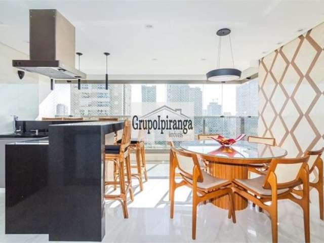 Apartamento com varanda Gourmet e Churrasqueira, 03 dormitórios, sendo todos suítes e 3 vagas de garagem.