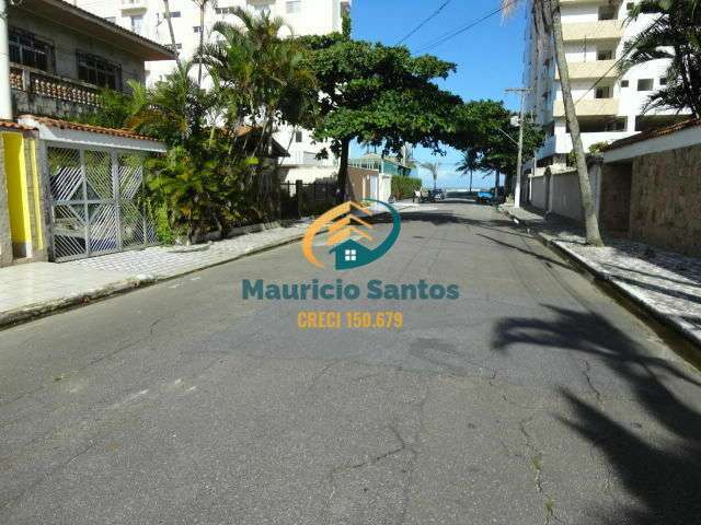 Casa Alto Padrão em Praia Grande, Balneário Flórida, 4 suítes sendo 1 master e  a poucos metros da praia.