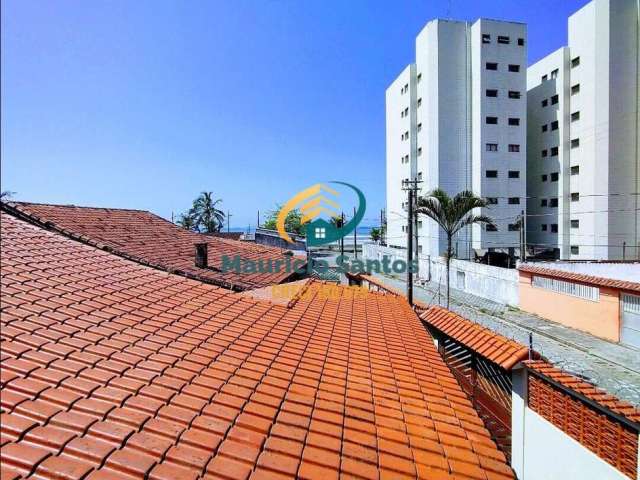 Sobrado em Mongaguá, bairro Oceanópolis, a 50 metros do mar, 4 suítes e demais dependências, sacada com vista para o mar, churrasqueira, portão eletrônico.