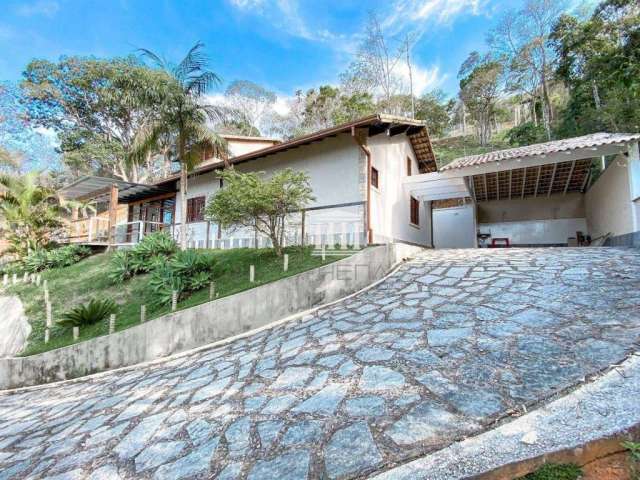 Casa com 3 dormitórios à venda, 194 m² por R$ 690.000,00 - Quebra Frascos - Teresópolis/RJ