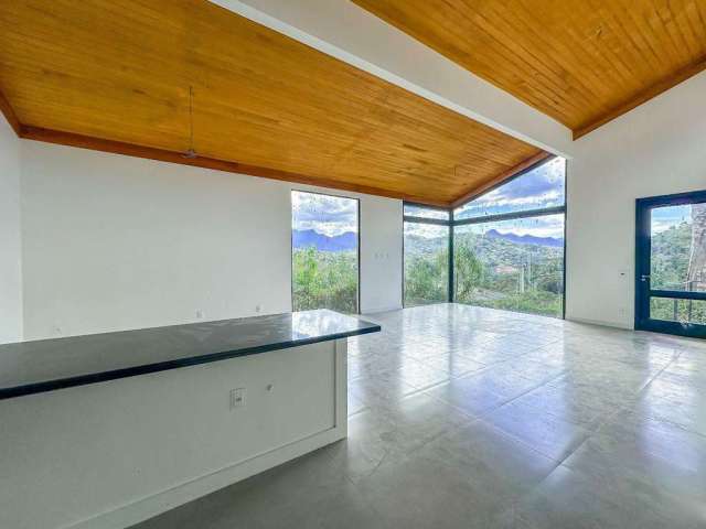 Casa com 3 dormitórios à venda, 150 m² por R$ 850.000,00 - Prata - Teresópolis/RJ