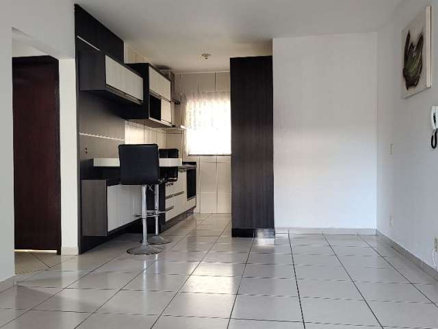 Apartamento com 2 quartos e 2 garagens no Iririu por R$ 230.000,00