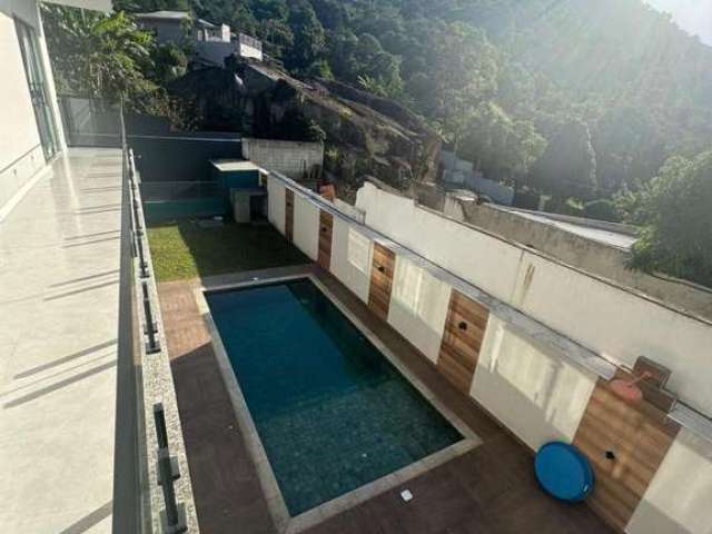 Casa em Condomínio para Venda em Rio de Janeiro, Vargem Grande, 4 dormitórios, 3 suítes, 5 banheiros, 2 vagas