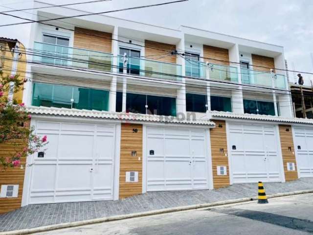 Sobrado Alto Padrão no bairro Vila Esperança, 3 dorms, 3 suítes, 5 vagas, 220 m²