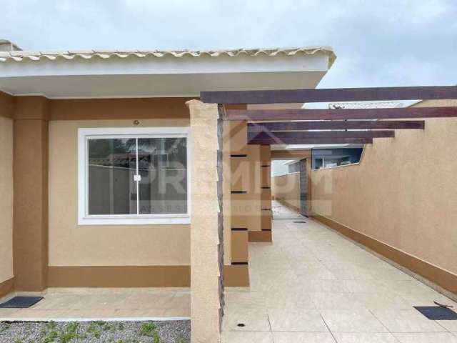 Casa com 3 quartos à venda na Rua Cinquenta, Jardim Atlântico Central (Itaipuaçu), Maricá, 100 m2 por R$ 580.000