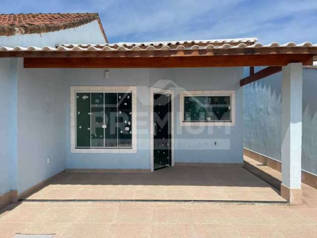 Casa com 3 quartos à venda na Rua Vera Lúcia Adam, Cordeirinho (Ponta Negra), Maricá, 122 m2 por R$ 470.000