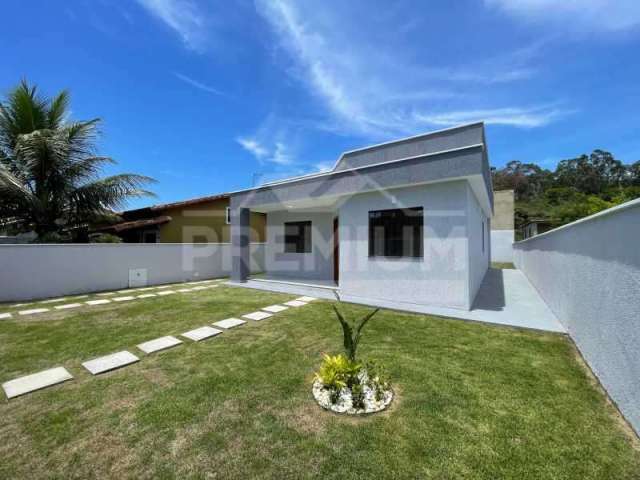 Casa em condomínio fechado com 3 quartos à venda na Avenida Prefeito Alcebíades Mendes, São José do Imbassaí, Maricá, 86 m2 por R$ 420.000