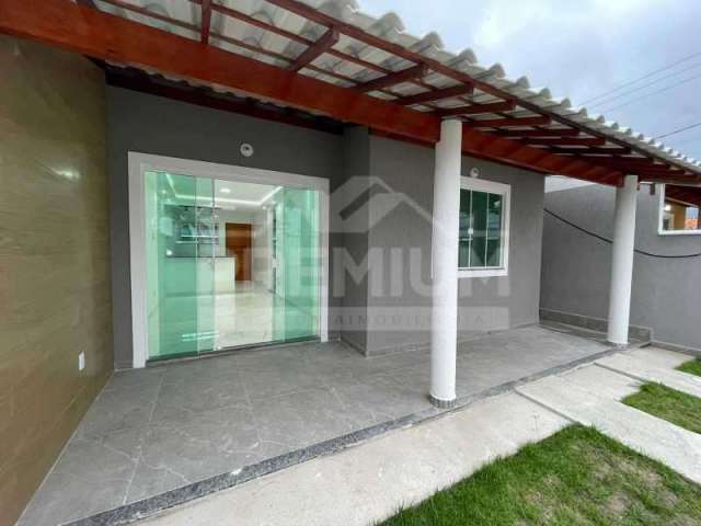 Casa com 2 quartos à venda na Avenida Maysa, Cordeirinho (Ponta Negra), Maricá, 72 m2 por R$ 350.000
