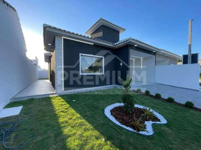 Casa em condomínio fechado com 3 quartos à venda na Estrada Oscar Vieira da Costa Júnior, Cajueiros (Itaipuaçu), Maricá por R$ 650.000