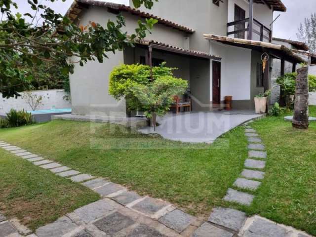 Casa com 2 quartos à venda na Rua Jatobá, Condado de Maricá, Maricá, 110 m2 por R$ 450.000