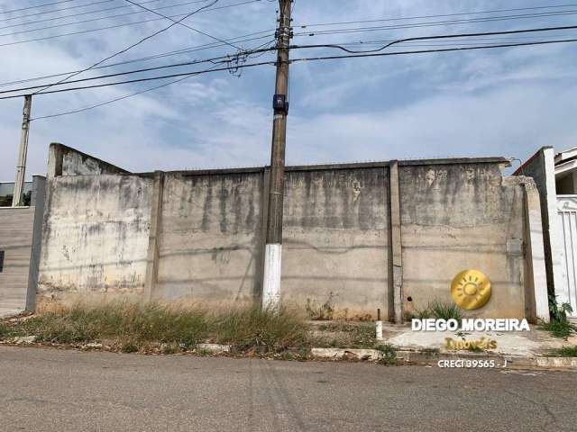 Lote plaino à venda em Atibaia com 360m²