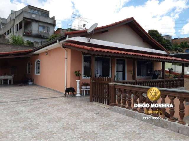 Casa á venda em Terra Preta com 3 dormitórios, sendo 1 suíte