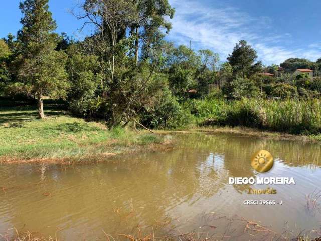 Lote à venda com lago em Terra Preta