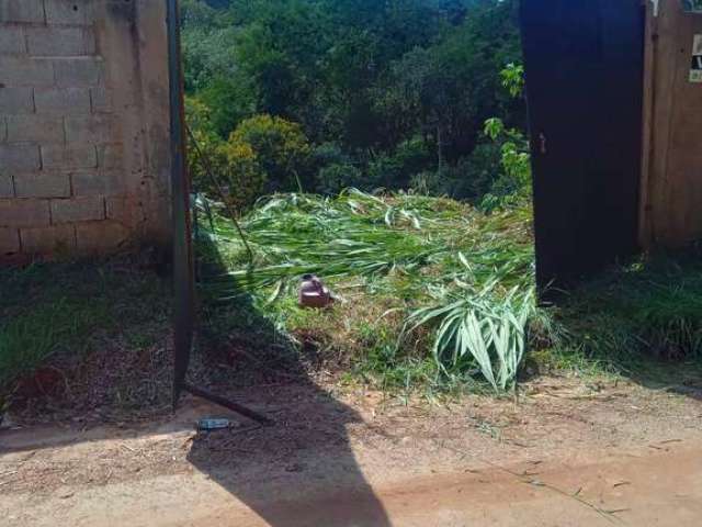 Terreno á venda em Terra Preta