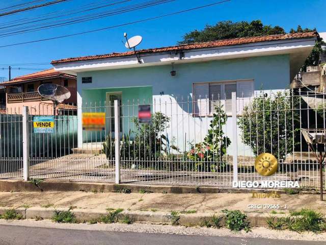 Casa e terrenos à venda no centro de Terra Preta, Mairiporã