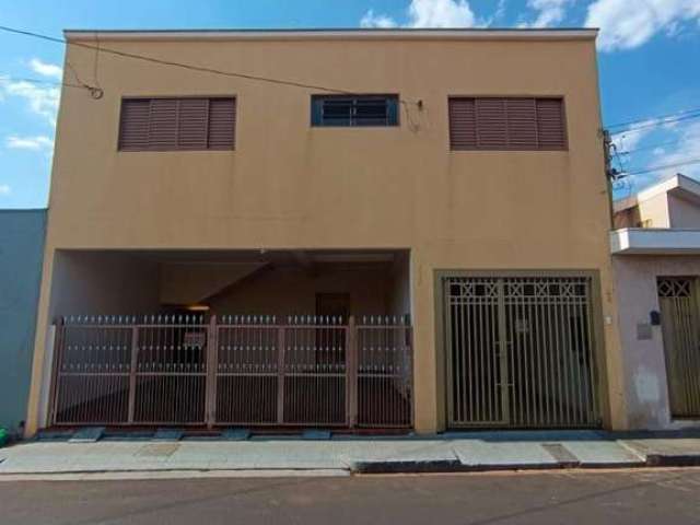 Casa para Venda em Ribeirão Preto, Vila Tibério, 4 dormitórios, 2 suítes, 3 banheiros, 2 vagas