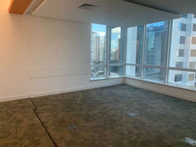 Sala comercial para alugar na Rua Samuel Morse, --, Cidade Monções, São Paulo por R$ 11.847