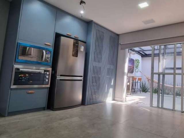 Casa com 3 quartos à venda na Mário Maver, --, Vila Gumercindo, São Paulo por R$ 1.180.000