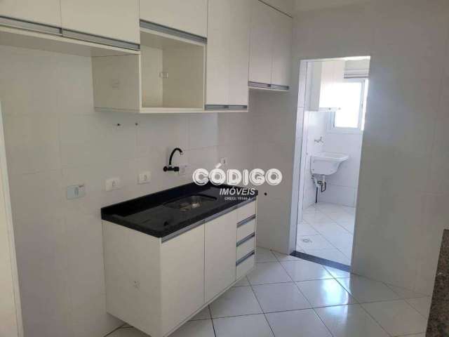 Apartamento com 3 dormitórios para alugar, 69 m² por R$ 2.620,00/mês - Vila Galvão - Guarulhos/SP