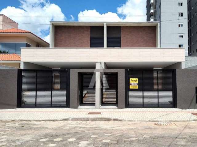 Casa com 3 quartos à venda na Rua Jenny Lenke, --, Santo Antônio, Joinville por R$ 980.000