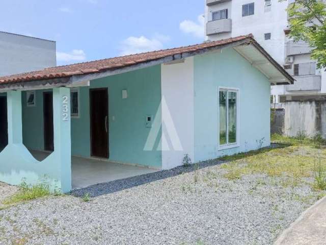 Casa com 3 quartos à venda na Rua Germano Wetzel, --, Bom Retiro, Joinville por R$ 550.000