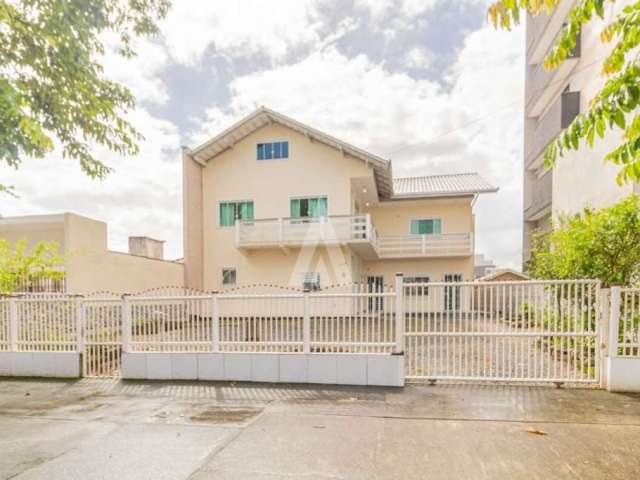 Casa com 2 quartos à venda na Rua Urussanga, --, Bucarein, Joinville por R$ 1.398.000