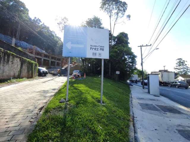 Terreno à venda na Rua Aubé, 00, Boa Vista, Joinville por R$ 550.000