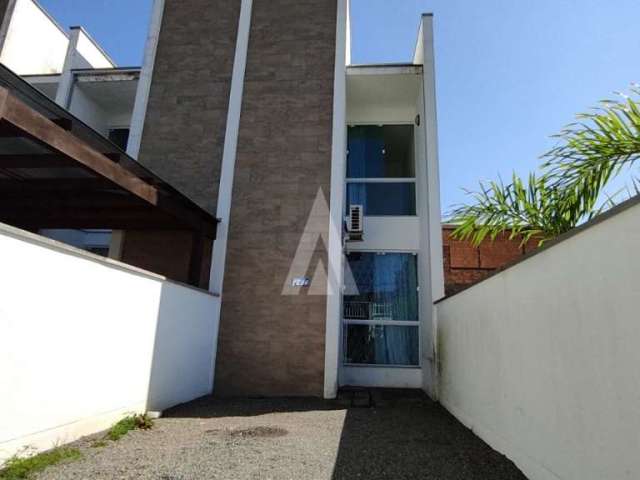 Casa com 3 quartos à venda na Rua Tabatinga, --, Iririú, Joinville por R$ 350.000