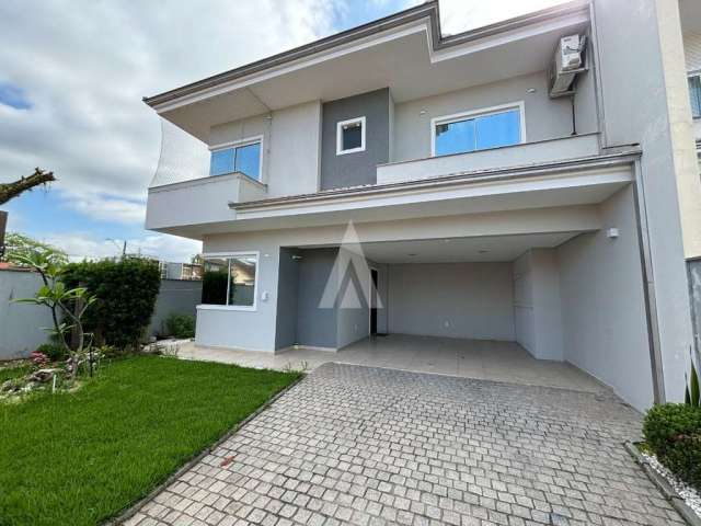 Casa com 3 quartos à venda na Rua Siderópolis, --, Saguaçu, Joinville por R$ 900.000