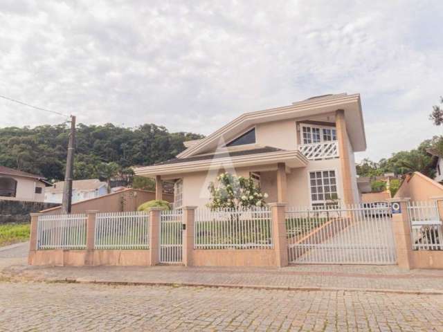 Casa com 3 quartos à venda na Rua Lindóia, --, Glória, Joinville por R$ 1.300.000