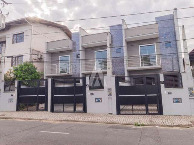 Casa com 3 quartos à venda na Rua Presidente Arthur Bernardes, --, Floresta, Joinville por R$ 650.000