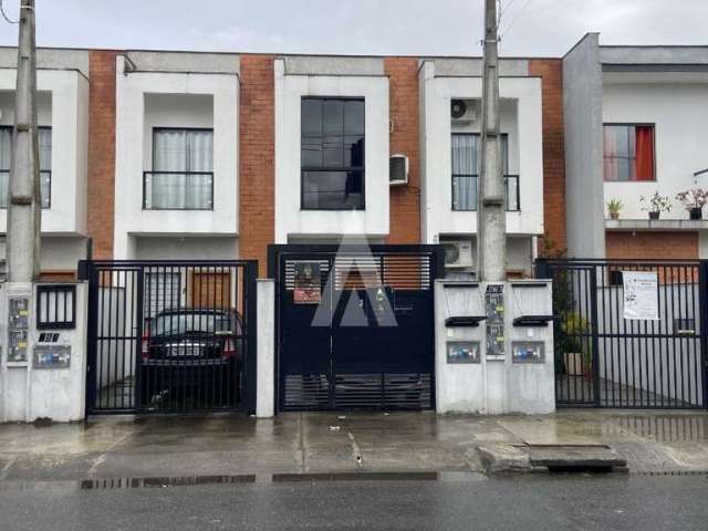 Casa com 2 quartos à venda na Papa João Paulo I, --, Jardim Iririú, Joinville por R$ 320.000