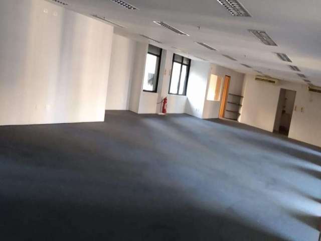 Sala comercial para alugar na Quintana, 1253, Itaim Bibi, São Paulo por R$ 6.000