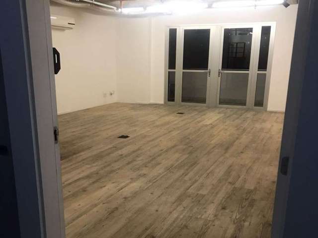 Sala comercial à venda na Rua Haddock Lobo, 631, Cerqueira César, São Paulo por R$ 469.800