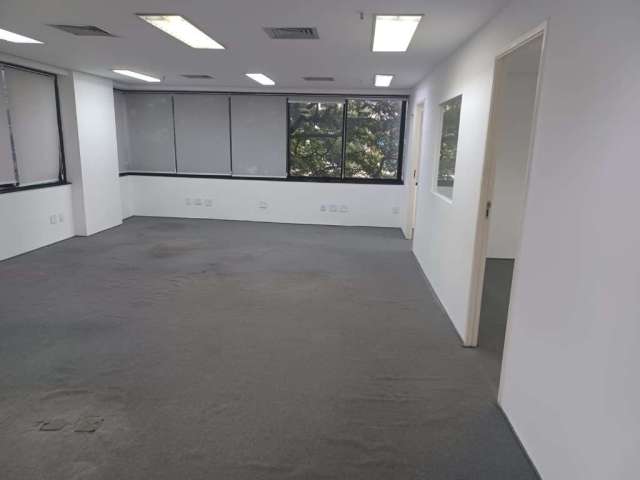 Sala comercial para alugar na Rua Álvaro Rodrigues, 652, Vila Cordeiro, São Paulo por R$ 4.500