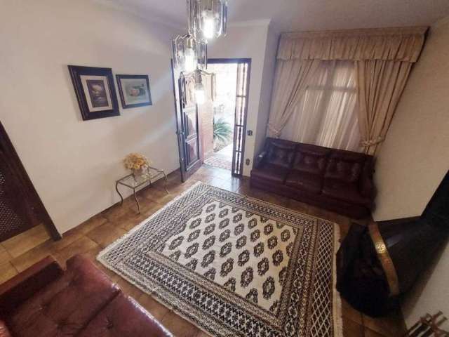 Casa com 2 quartos à venda na Maria Catarina Comino, 2500, Jardim Três Marias, Taboão da Serra por R$ 800.000