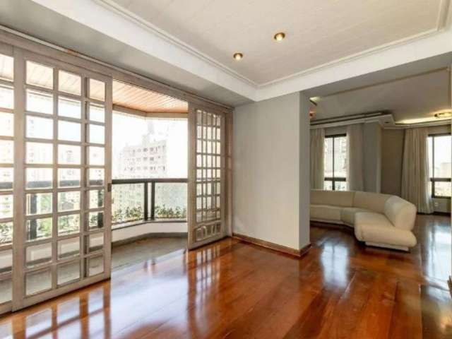 Apartamento com 3 quartos para alugar na Rua Inhambú, 1417, Vila Uberabinha, São Paulo por R$ 11.400